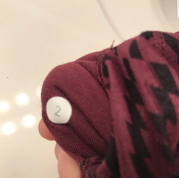 Lululemon - Picture 4 of 4